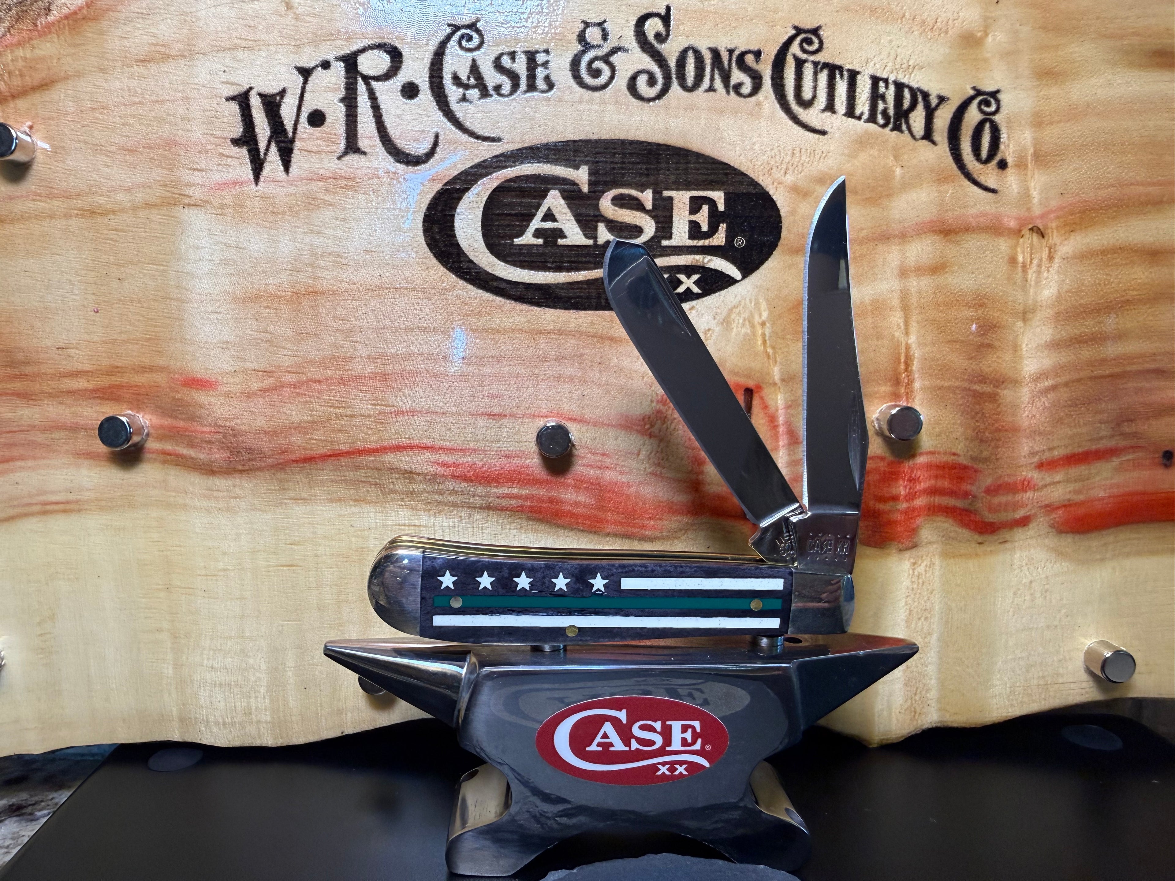 Black Smooth Bone W/Stripes of Service Inlays Mini Trapper