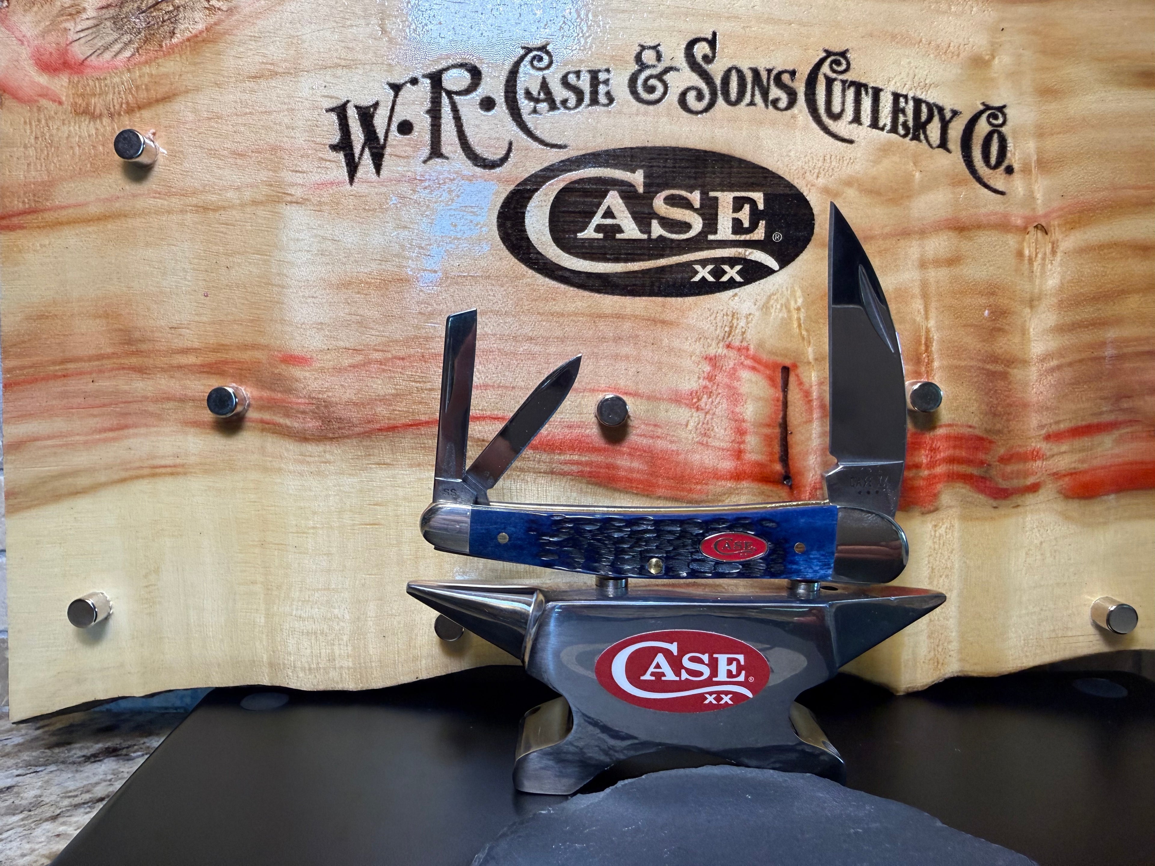 Navy Blue Bone Rogers Jig Seahorse Whittler
